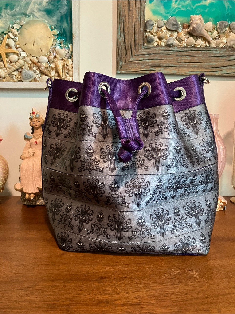 Harvey Seatbelt Disney Haunted Mansion Parkhopper Crossbody Purse - Picture 4 of 7